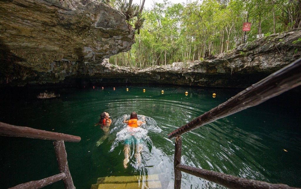LDS Tour 33. Tulum Ruins & the Native Mayan Park - Image 15