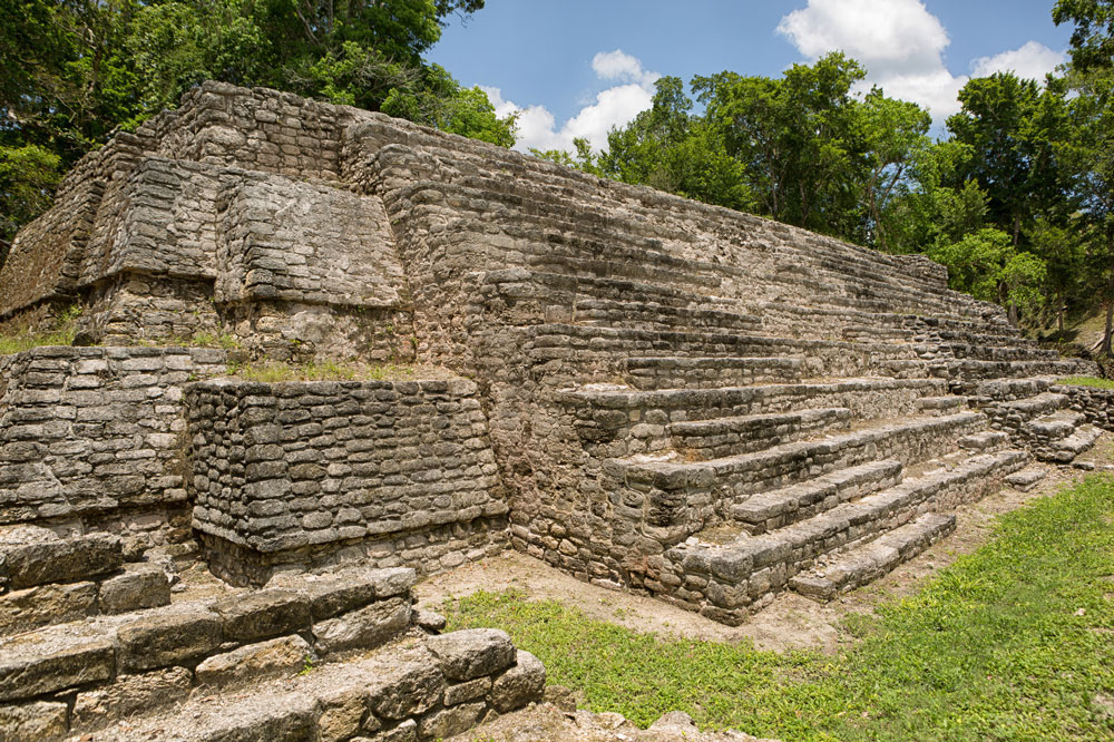LDS Tour 4. Tour Dzibanche, Kohunlich Ruins and Blue Lagoon Bacalar - Image 7
