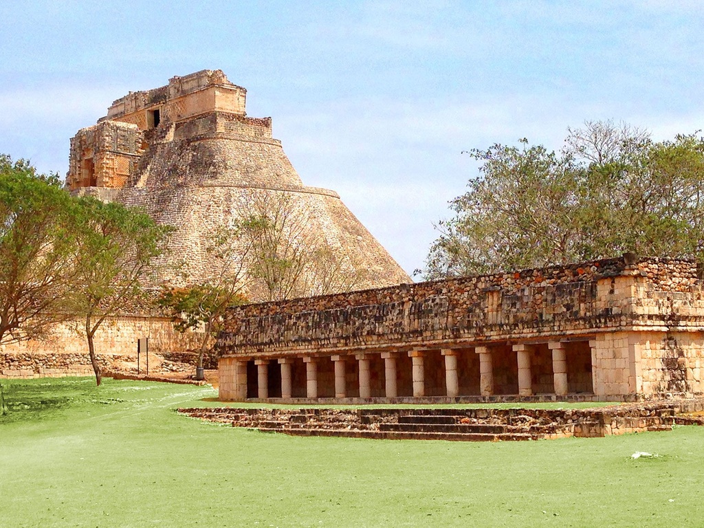 TOUR LDS B. RUINAS DE UXMAL - Image 2