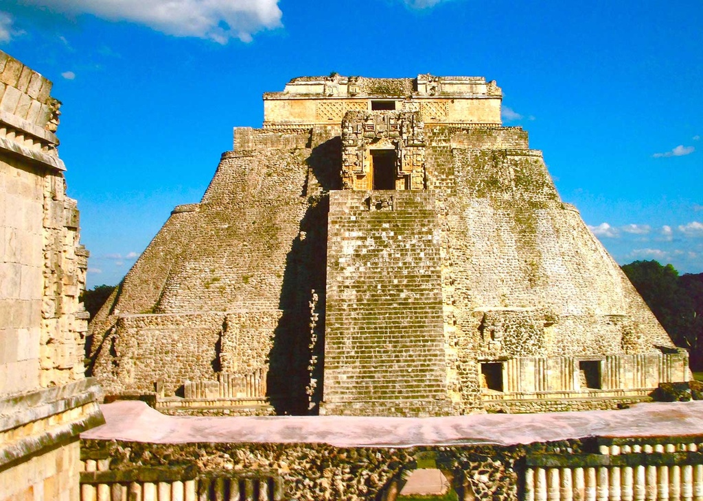 TOUR LDS B. RUINAS DE UXMAL - Image 5