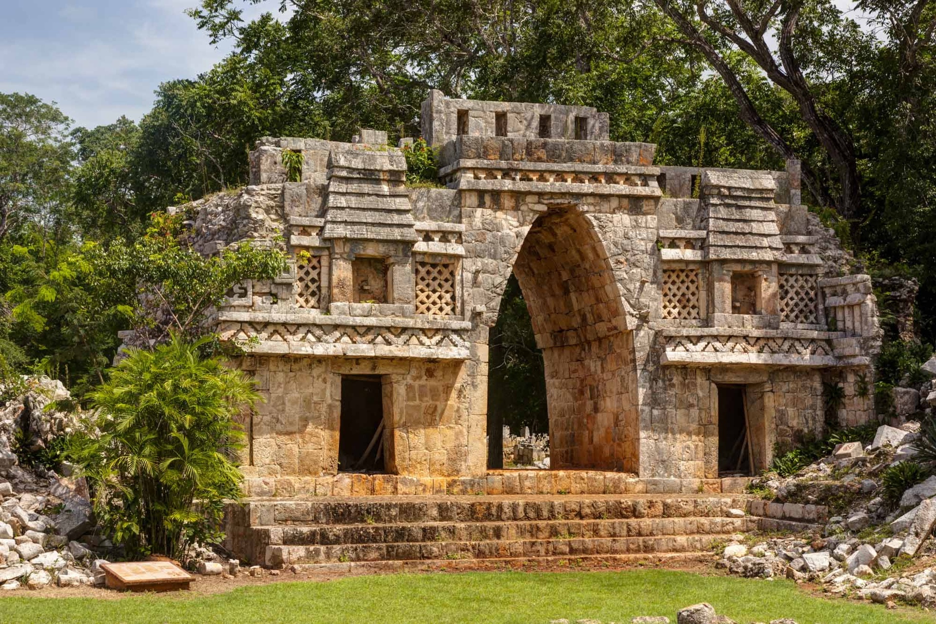 LDS Tour D. Labna Ruins - Image 1